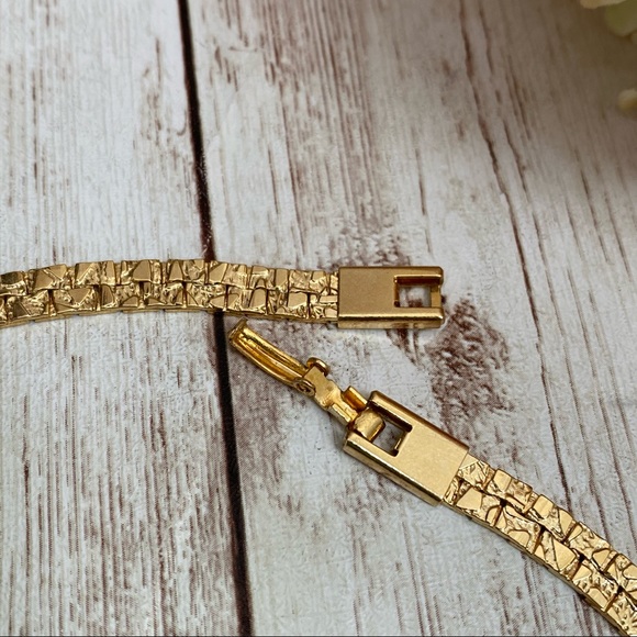 Vintage Gold-tone Flat Chain w/ CZ Clear Stone Center Necklace - Picture 14 of 15